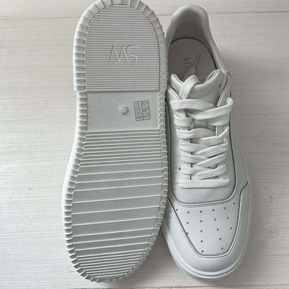 Stuart Weitzman Ryan perforated leather sneakers - Picture 9 of 9